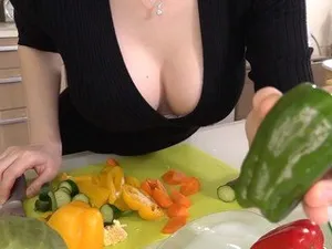 Anh công nhân si mê bộ ngực khủng của em Hikaru Nagi